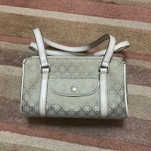 Small light green and cream bag
